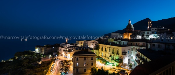 Veduta notturna di Vietri sul Mare - marcovitalefotografo.com